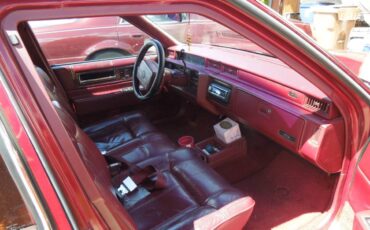 Cadillac-deville-sedan-4-door-1990-red-6