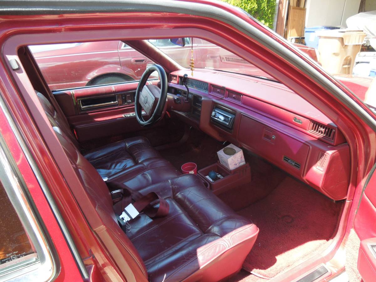 Cadillac-deville-sedan-4-door-1990-red-6