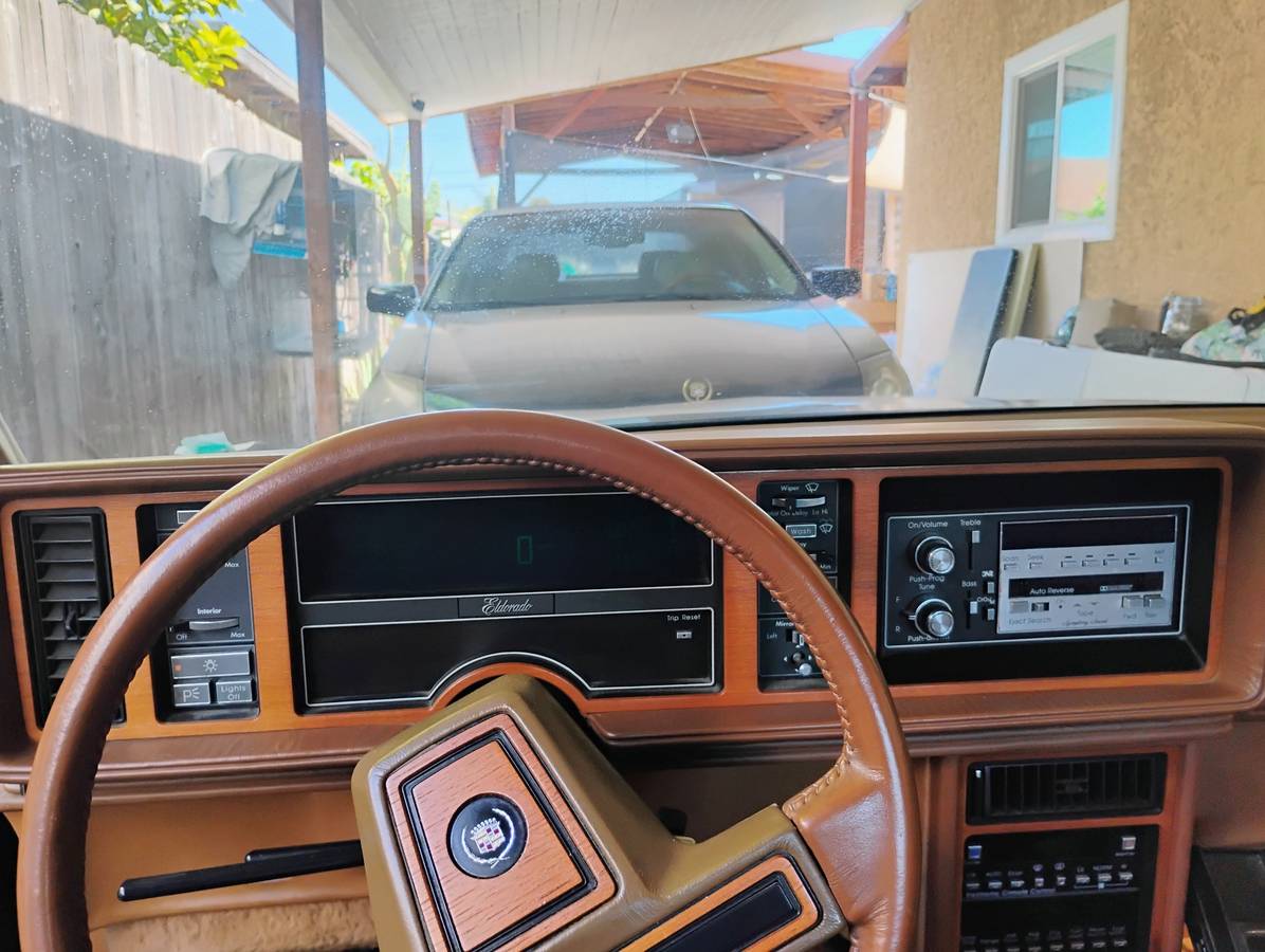 Cadillac-el-dorado-1988-black-12