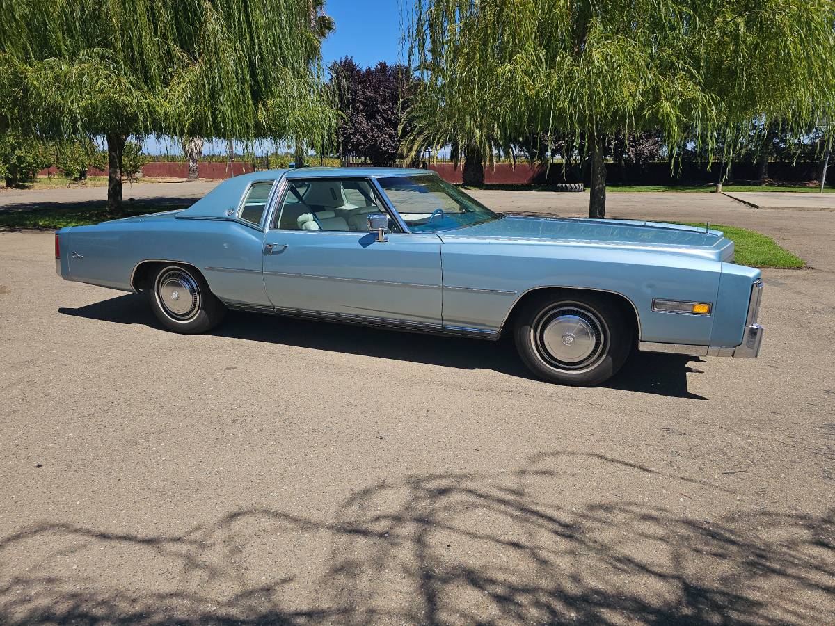 Cadillac-eldorado-1975-1