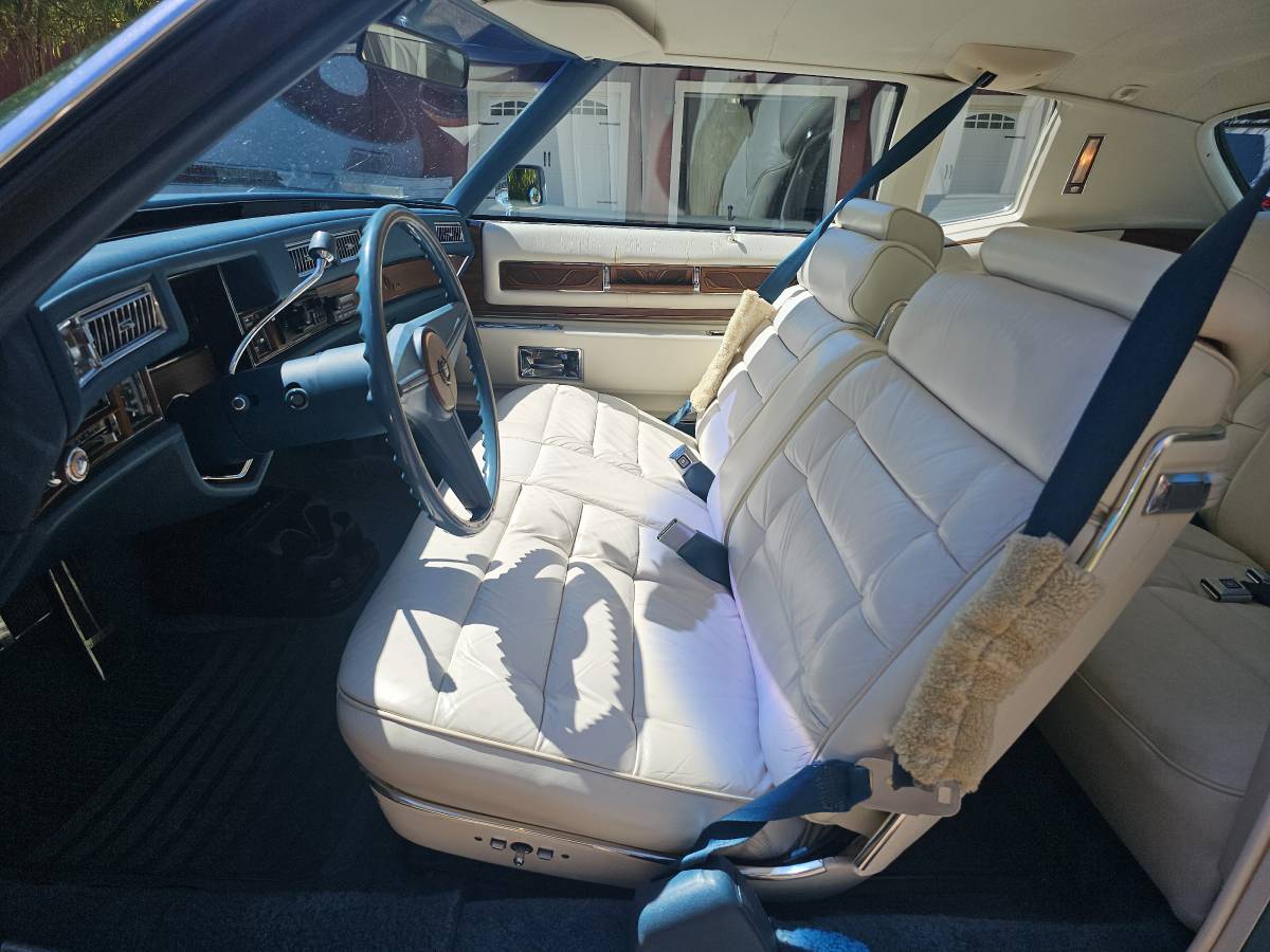 Cadillac-eldorado-1975-8