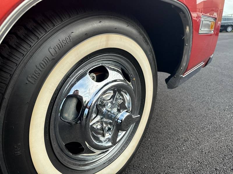 Cadillac-eldorado-1975-custom-10