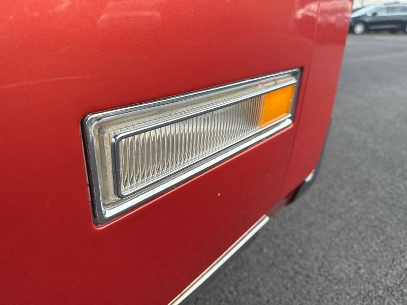 Cadillac-eldorado-1975-custom-11