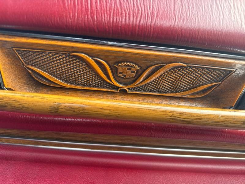 Cadillac-eldorado-1975-custom-20