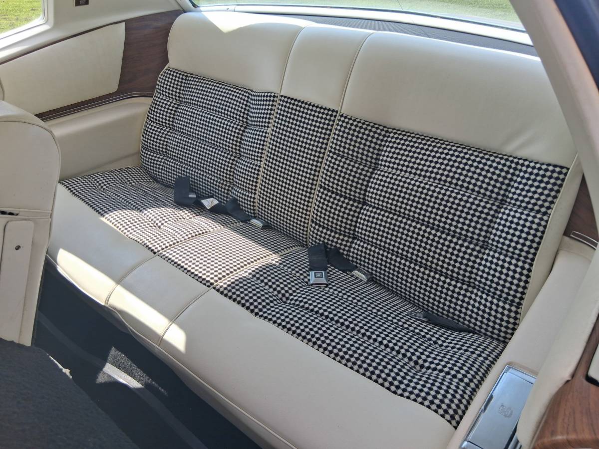 Cadillac-eldorado-1975-red-6
