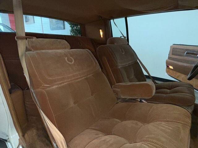 Cadillac-eldorado-1983-white-17