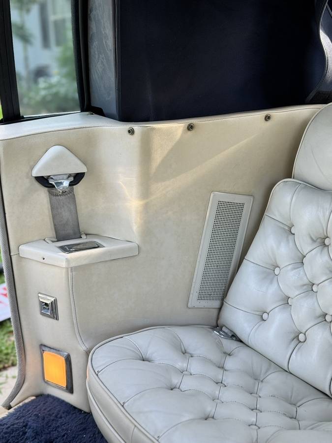 Cadillac-eldorado-1984-white-12