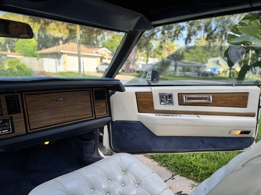 Cadillac-eldorado-1984-white-18