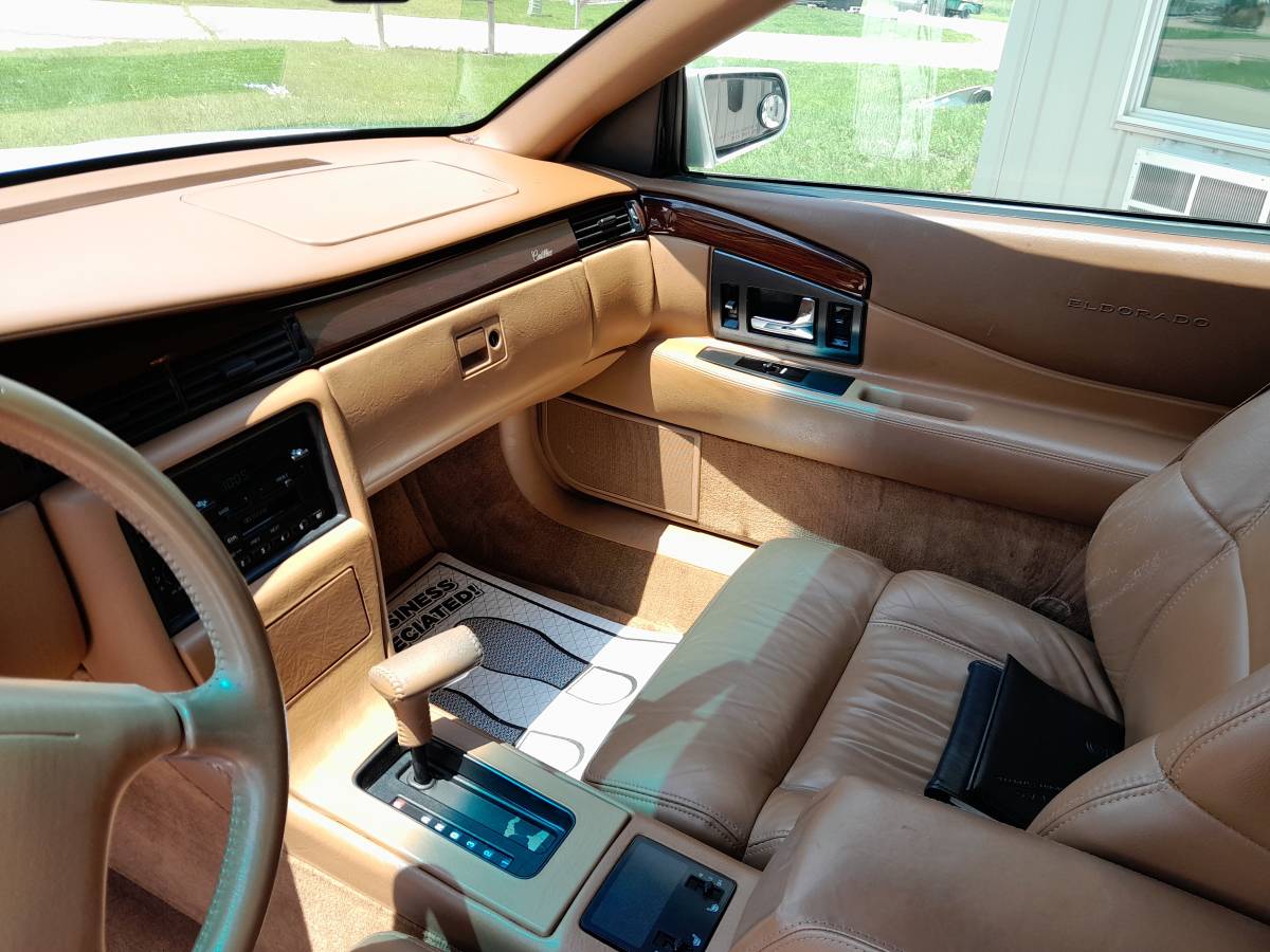 Cadillac-eldorado-1995
