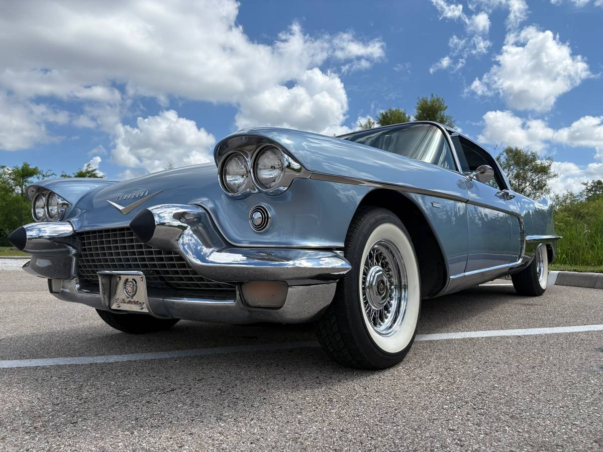Cadillac-eldorado-brougham-1957-2