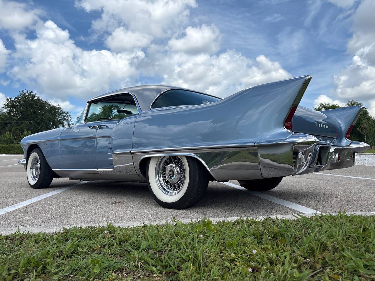 Cadillac-eldorado-brougham-1957-6