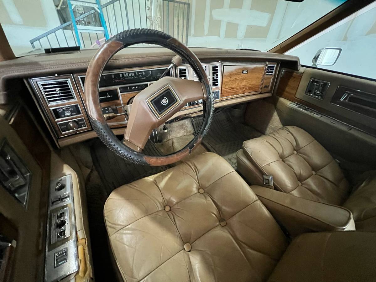 Cadillac-eldorado-convertible-1981-brown-5