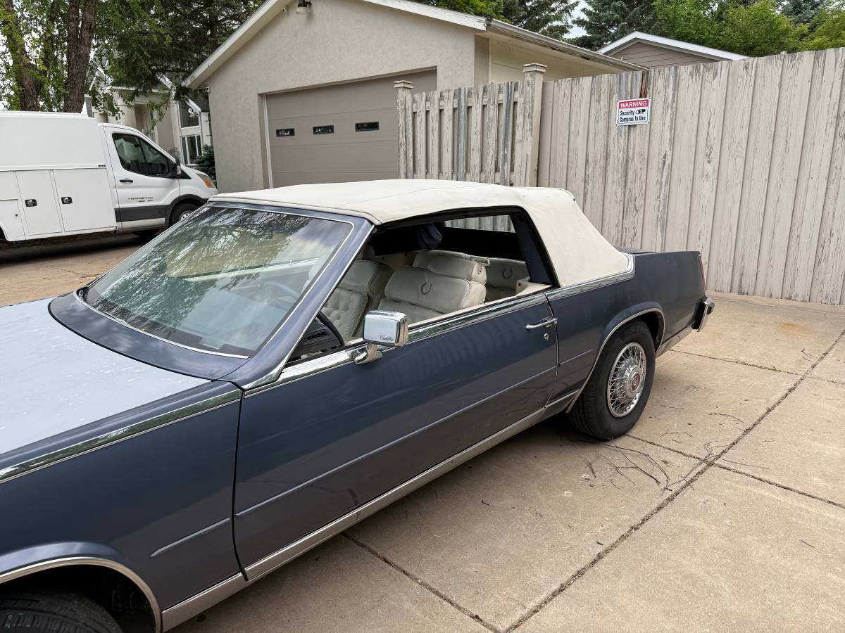 Cadillac-eldorado-convertible-1984-blue-1