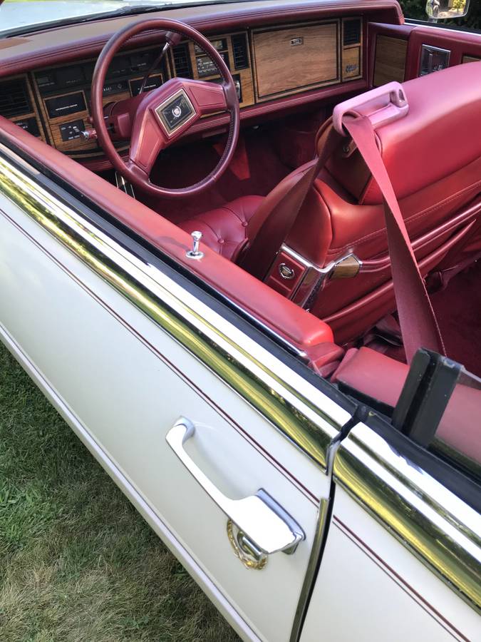 Cadillac-eldorado-convertible-1985-white-11