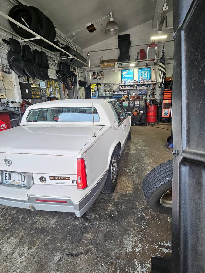Cadillac-eldorado-convertible-1988-white-4