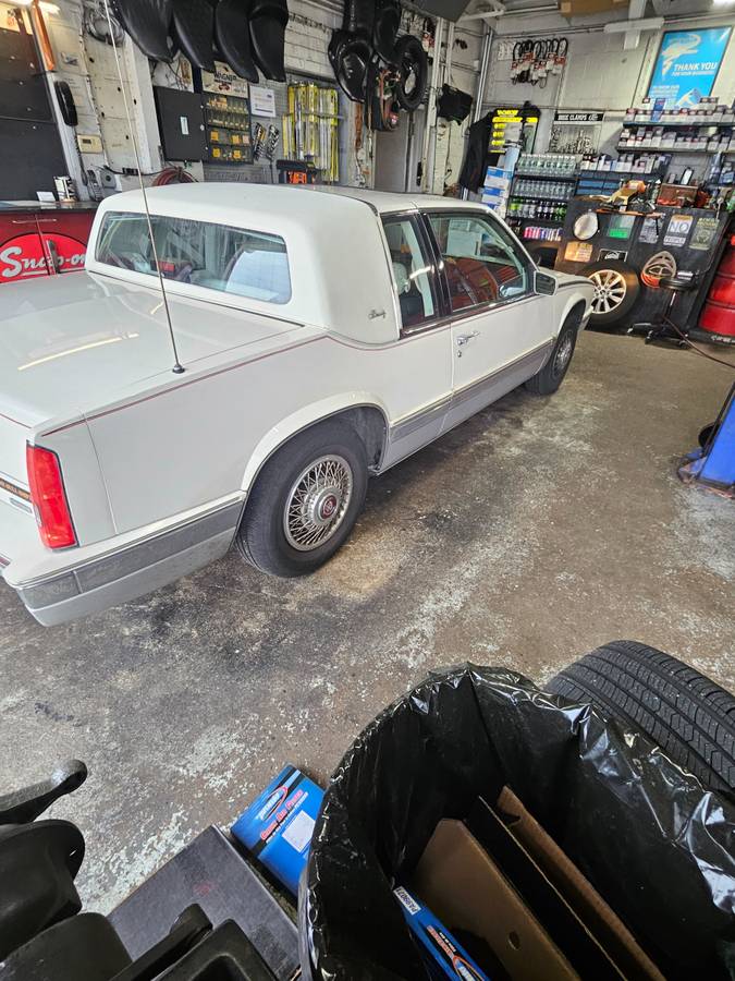 Cadillac-eldorado-convertible-1988-white-5