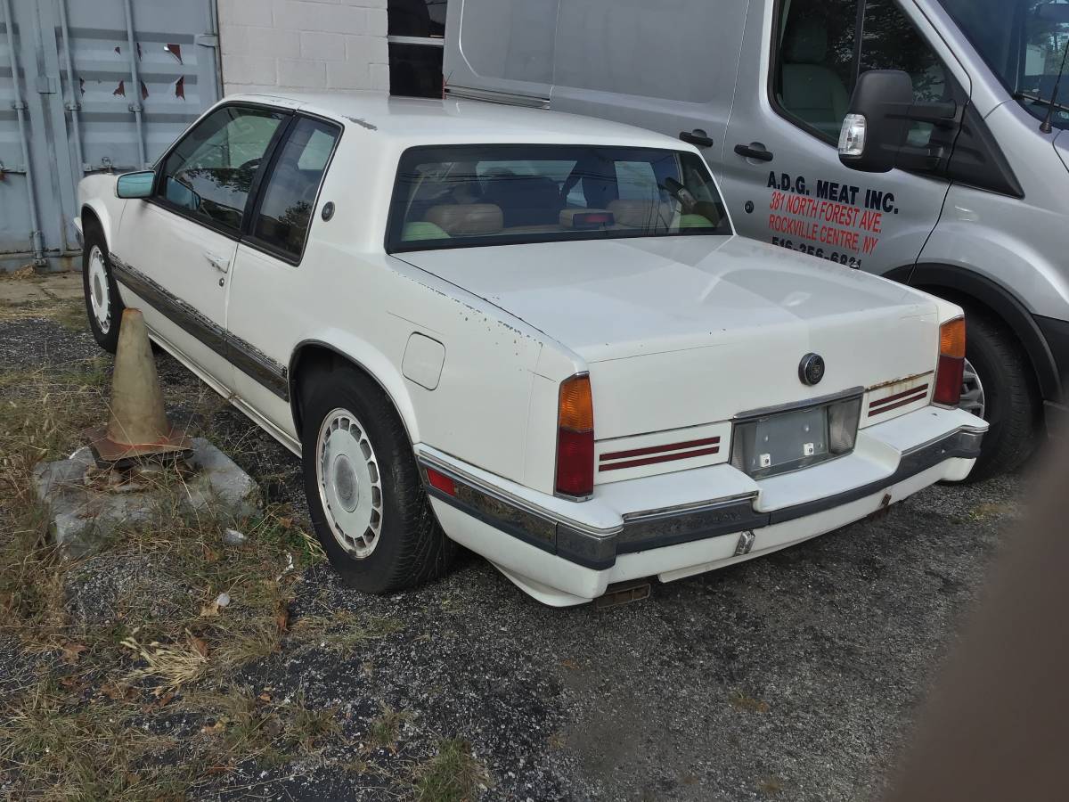 Cadillac-eldorado-touring-coupe-1991