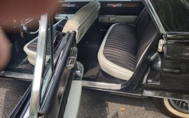 Cadillac-fleetwood-1961-black-18