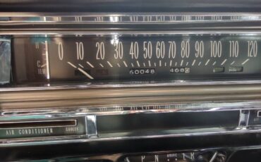 Cadillac-fleetwood-1961-black-2