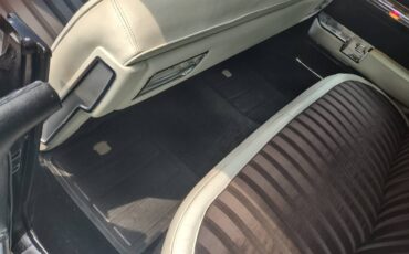 Cadillac-fleetwood-1961-black-20