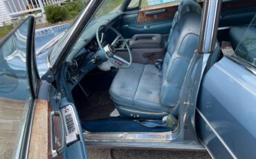 Cadillac-fleetwood-1966-blue-2