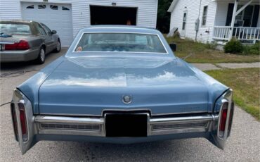 Cadillac-fleetwood-1966-blue-5