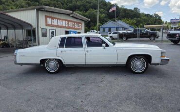 Cadillac-fleetwood-1985-blue-10