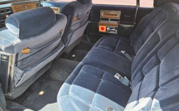 Cadillac-fleetwood-1985-blue-19