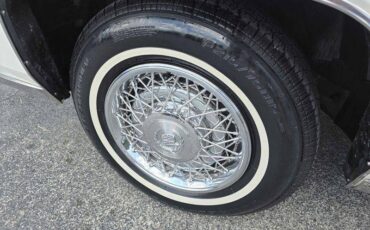 Cadillac-fleetwood-1985-blue-35