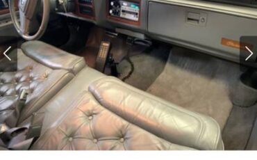 Cadillac-fleetwood-1989-red-11