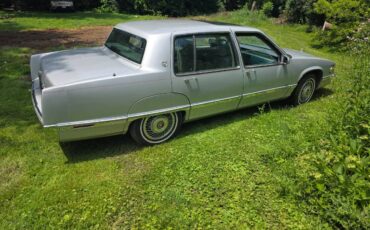 Cadillac-fleetwood-1991-5
