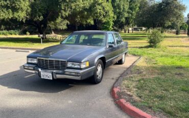 Cadillac-fleetwood-1992-blue-1