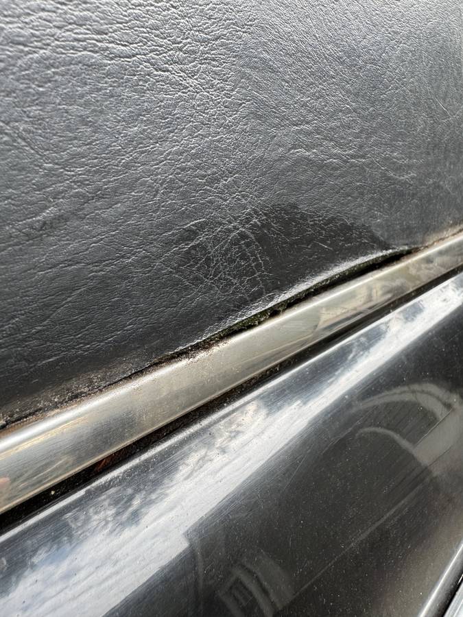 Cadillac-fleetwood-1995-black-11