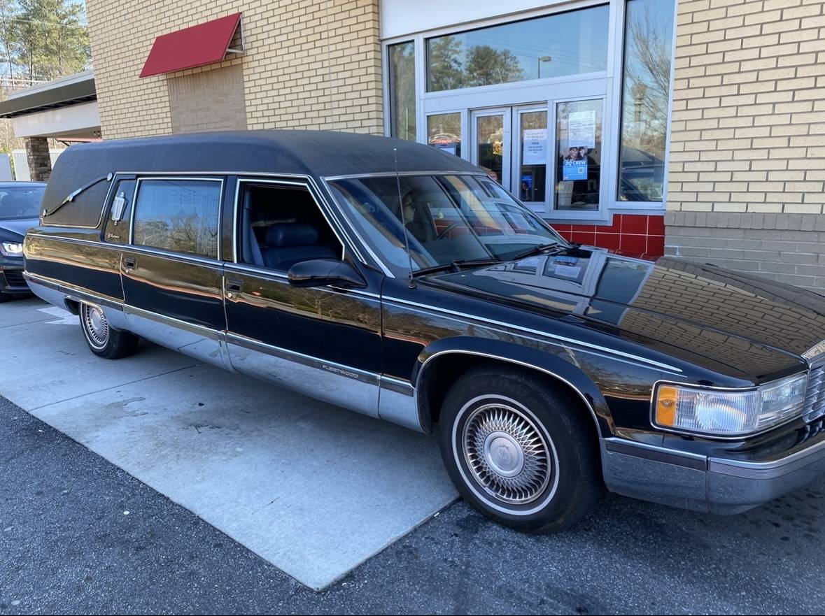 Cadillac-fleetwood-1995-black-3