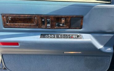 Cadillac-fleetwood-1995-blue-10