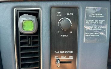 Cadillac-fleetwood-1995-blue-11