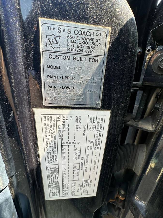 Cadillac-fleetwood-1995-blue-12