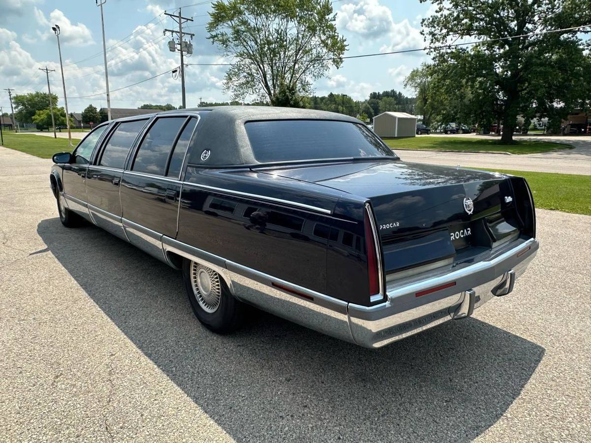Cadillac-fleetwood-1995-blue-3