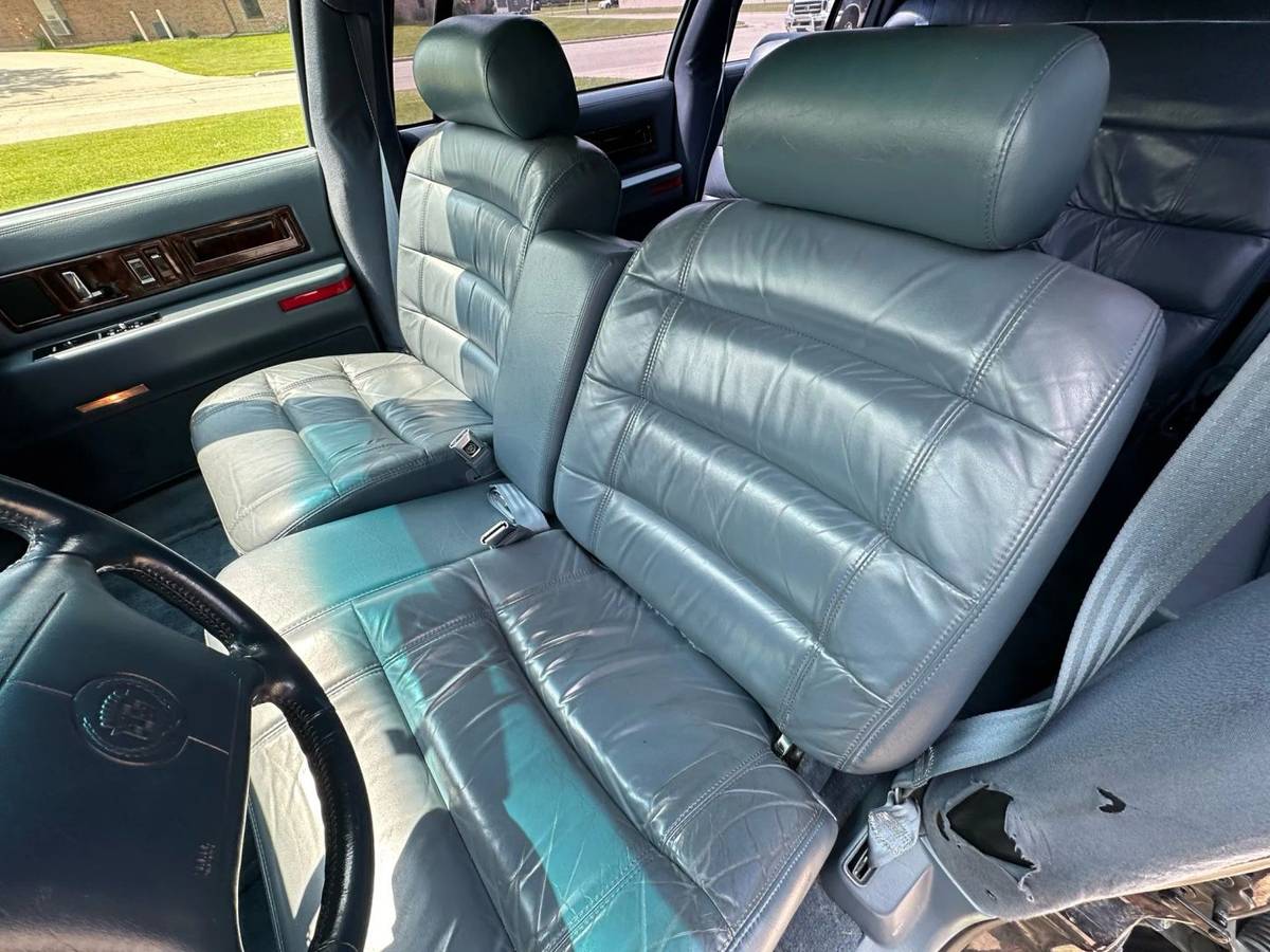 Cadillac-fleetwood-1995-blue-9