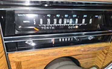 Cadillac-fleetwood-brougham-1981-white-7