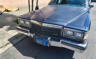 Cadillac-fleetwood-brougham-1984-blue-1