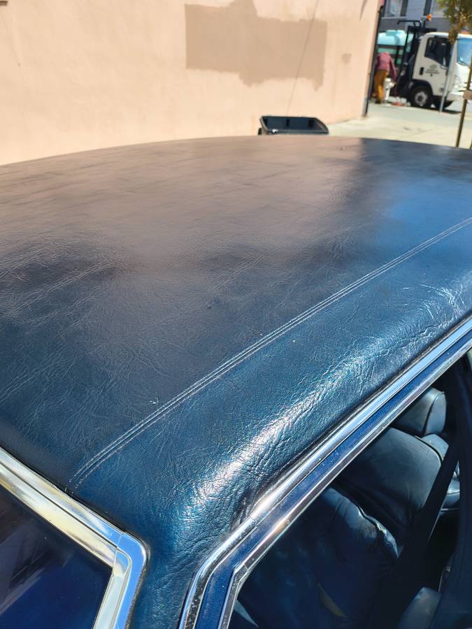 Cadillac-fleetwood-brougham-1984-blue-8