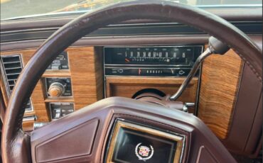 Cadillac-fleetwood-brougham-1984-brown-14