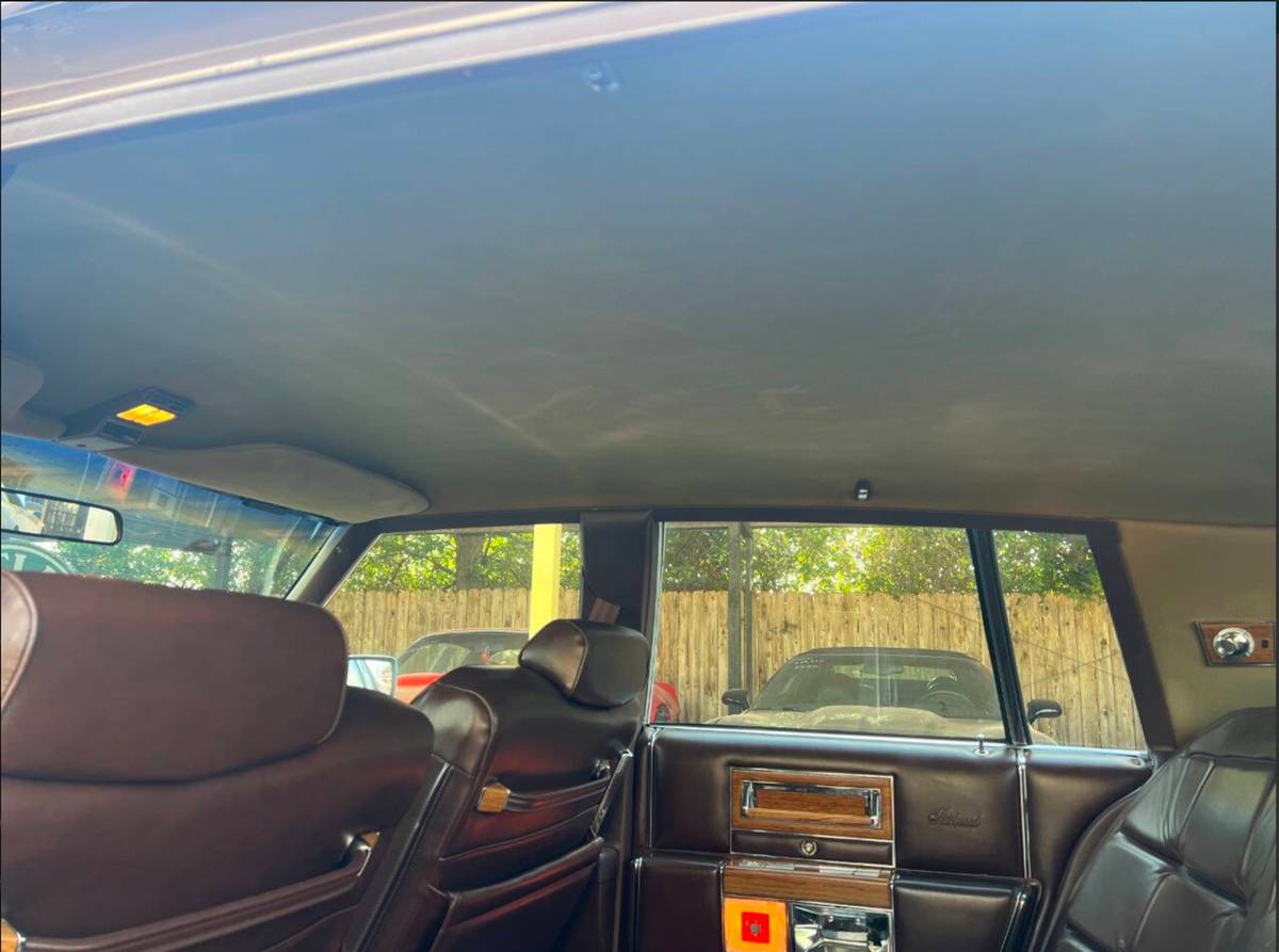 Cadillac-fleetwood-brougham-1984-brown-16