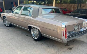 Cadillac-fleetwood-brougham-1984-brown-2