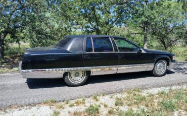 Cadillac-fleetwood-brougham-1993-black