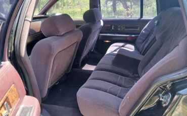 Cadillac-fleetwood-brougham-1993-black-5