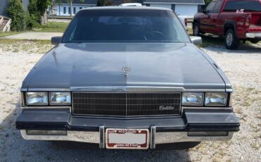 Cadillac-fleetwood-limousine-1985-grey-1