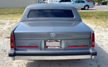 Cadillac-fleetwood-limousine-1985-grey-4