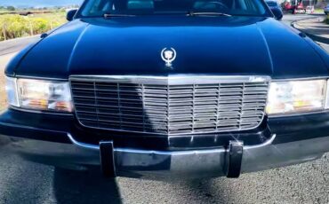 Cadillac-fleetwood-limousine-1994-blue-1
